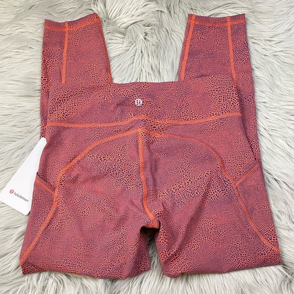 Lululemon invigorate leggings - Picture 1 of 6
